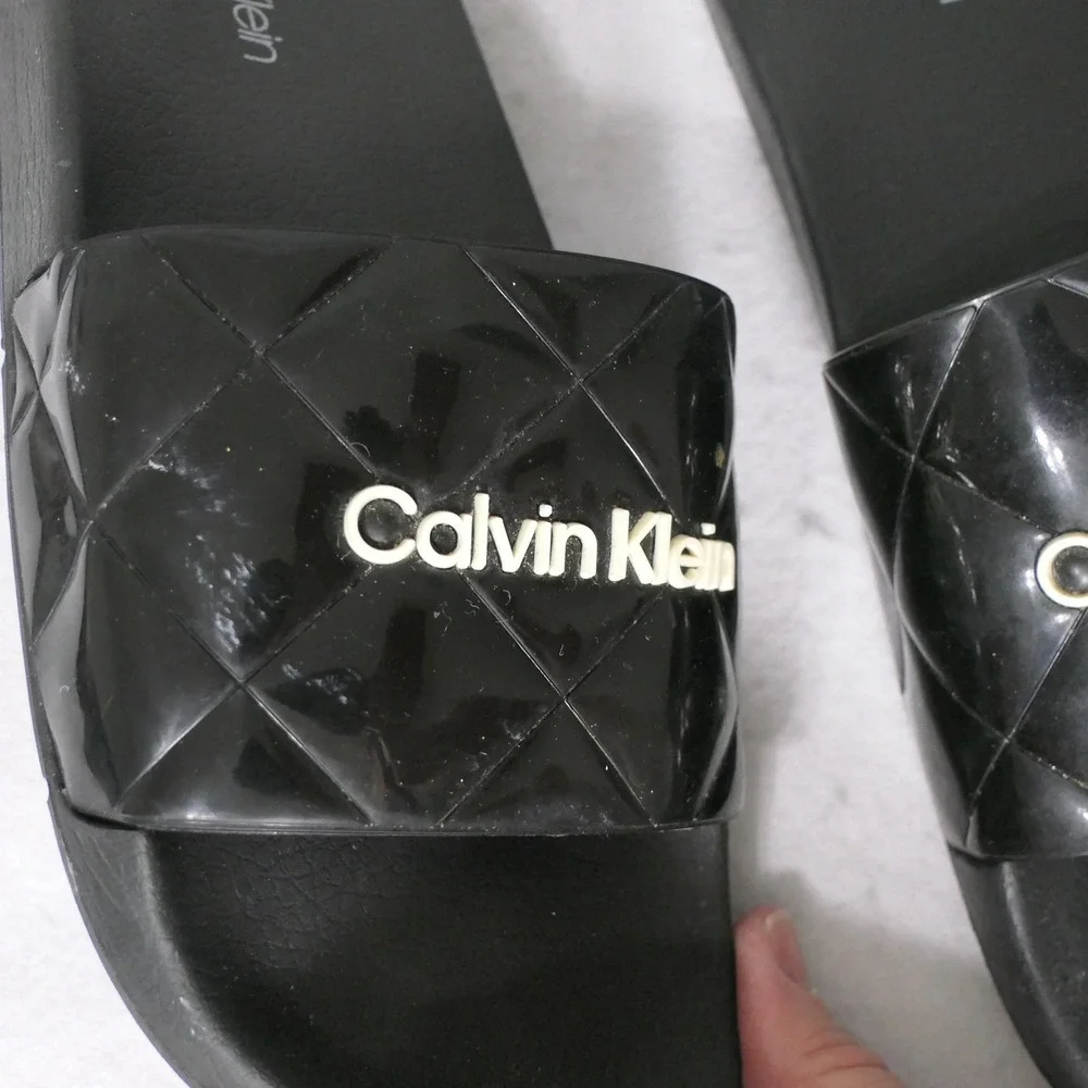 Calvin Klein Womens Slides 8M Black Quilted Pool Designer Athleisure‎